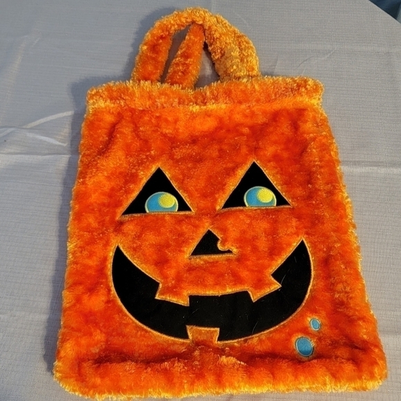 Halloween Pumpkin Plush Jack O Lantern plush Fuzzy Treat Candy Tote Bag T35 - Picture 1 of 7